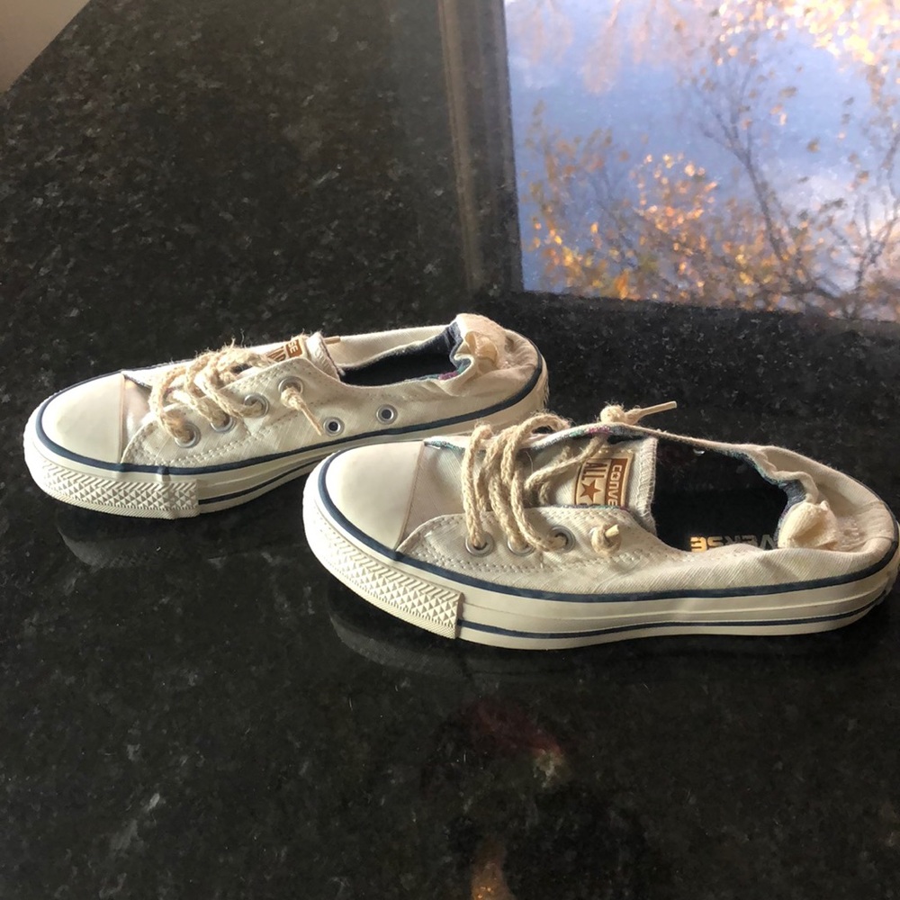 Converse - Picture 2 of 5